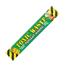 Toxic Waste Nuclear Sludge Sour Apple USA - Green apple flavored soft candy (20g)